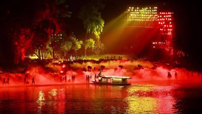 实景舞台演出.jpg